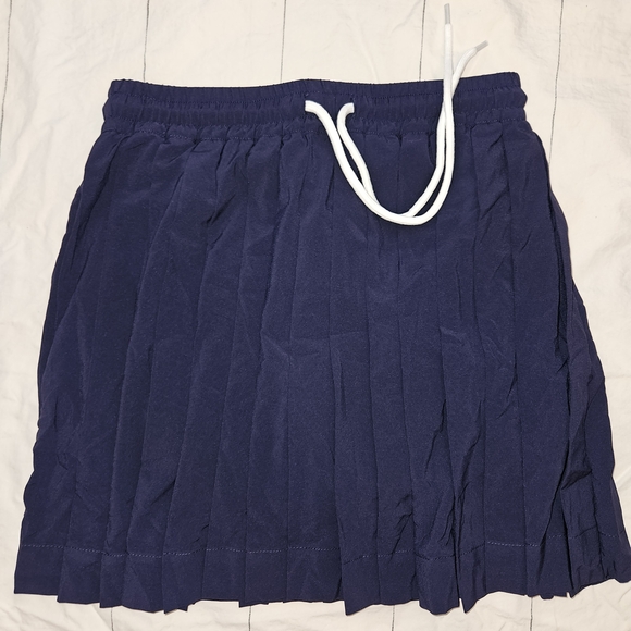 NWOT HALARA Dark Blue Pleated Mini Skirt - Picture 1 of 3